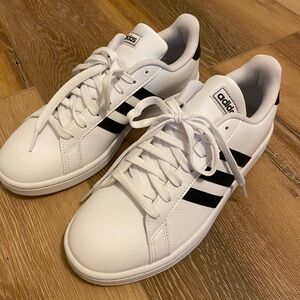 Adidas Grand Court Shoes